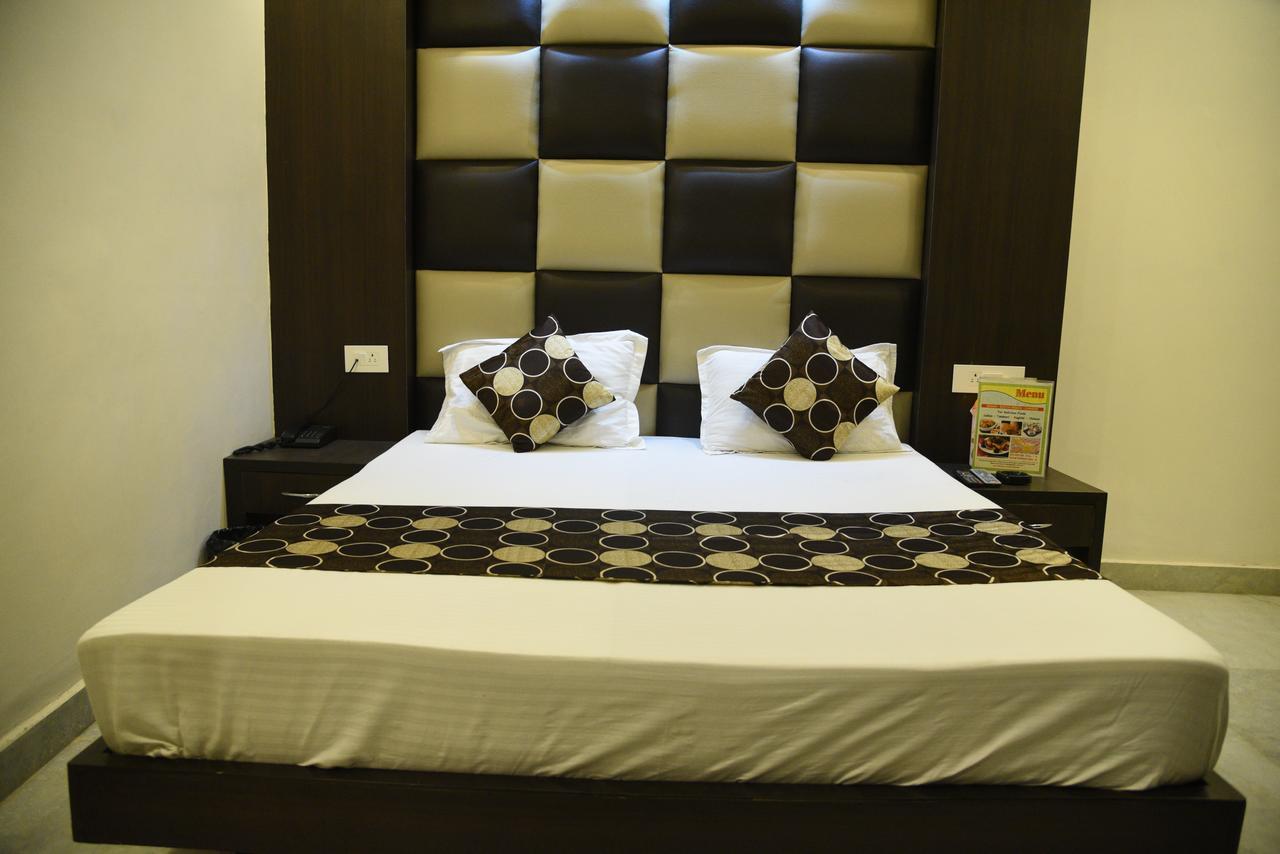 Heritage Inn นิวเดลี ภายนอก รูปภาพ